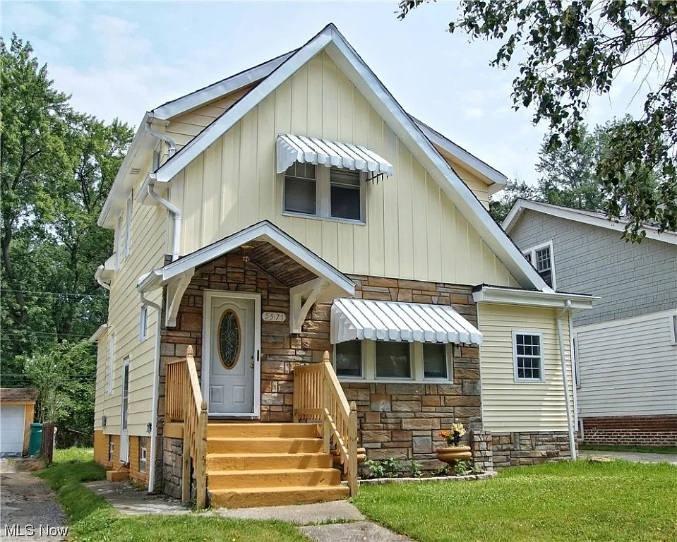 5571 Dalewood Ave photo 1