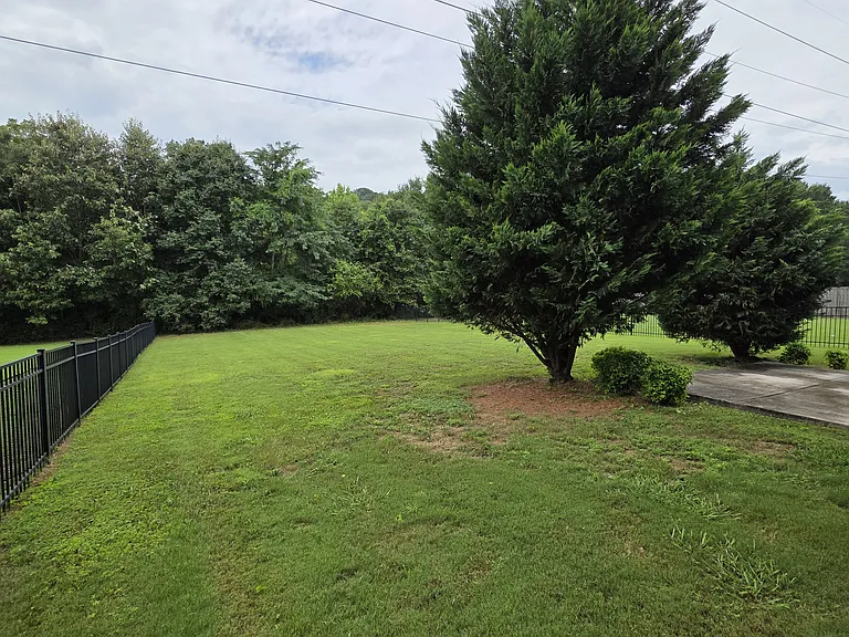 2548 Waterhaven Dr — Photo 9