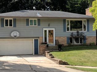 622 Northern Heights Dr NE, Rochester, MN 55906