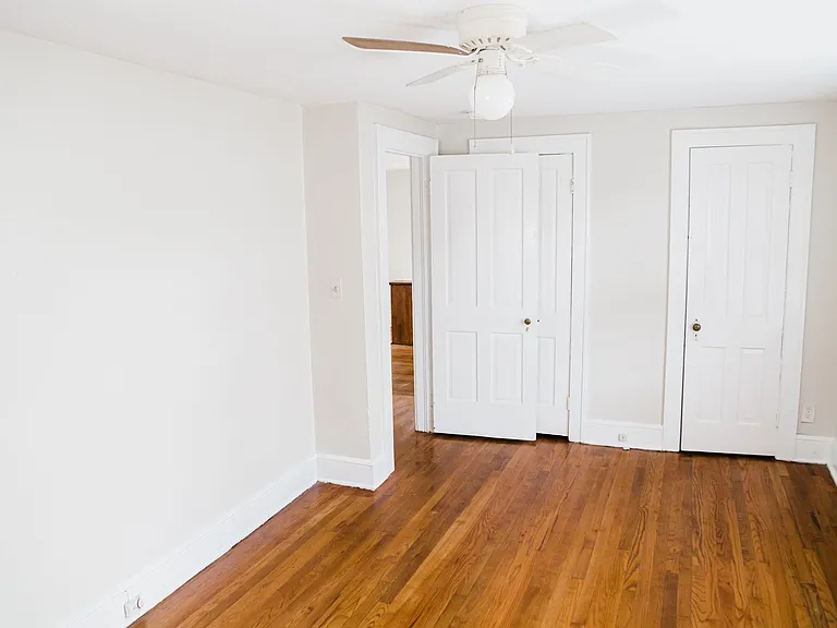848 Hillyer Ave — Photo 3