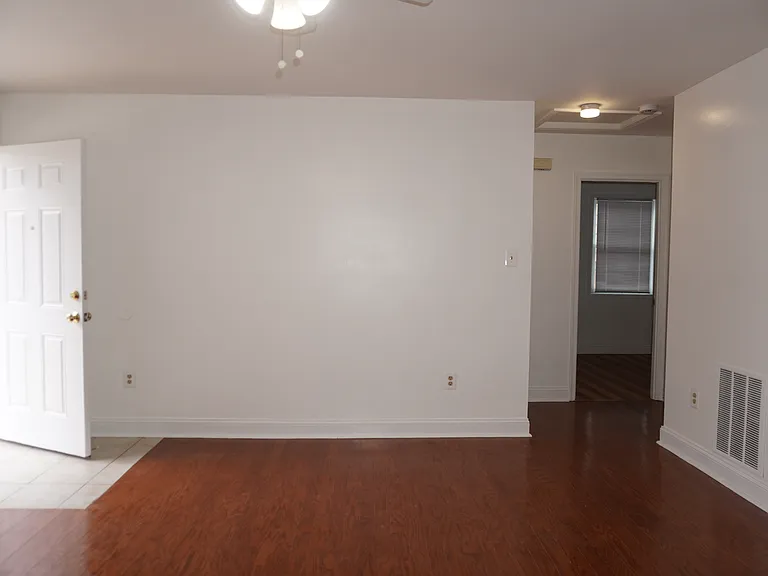 4320 Monroe St — Photo 12