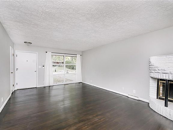 3rd image of 5150 Devon Dr