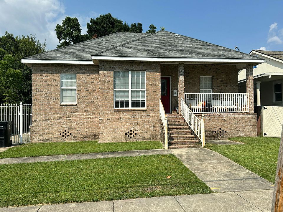 1st image of 8421 Edinburgh St