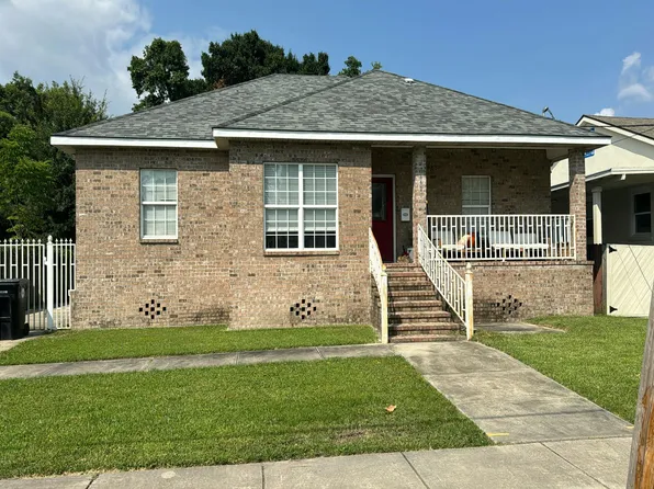 8421 Edinburgh St, New Orleans, LA 70118