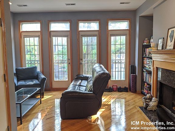 5th image of 2538 N Southport Ave #2E