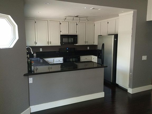 3rd image of 4155 Caminito Davila