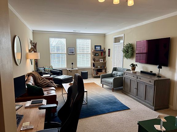 4th image of 2850 Cherry St APT 203