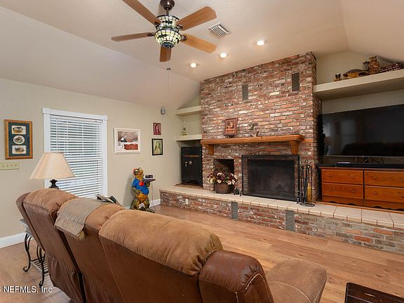 4th image of 177 CENTRAL Avenue