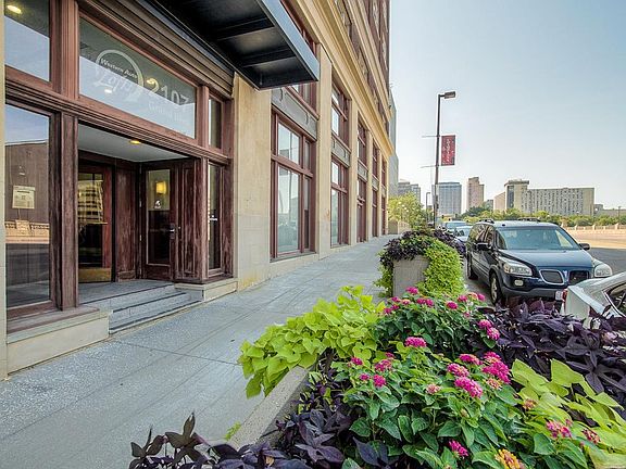 3rd image of 2107 Grand 408 Blvd