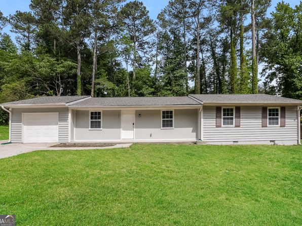 1947 Valley Woods Dr