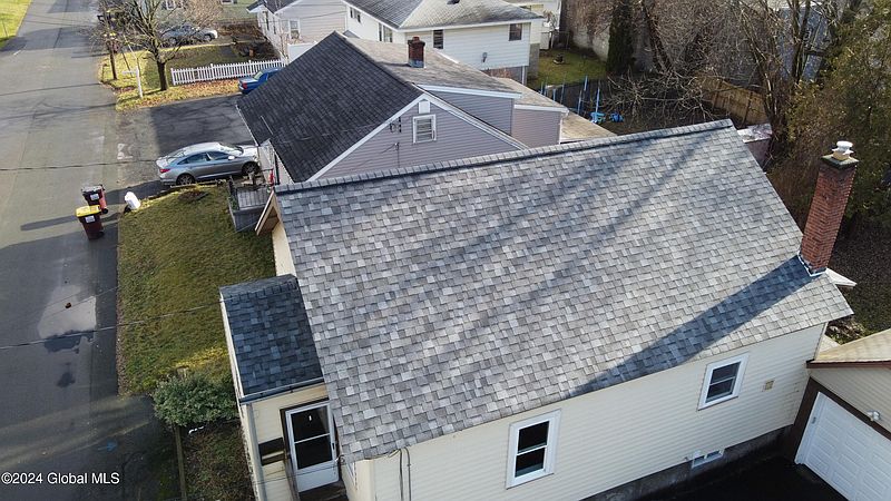 3rd image of 40 Newton Street