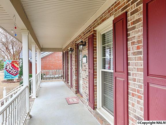 3rd image of 1310 Arolen Dr SE