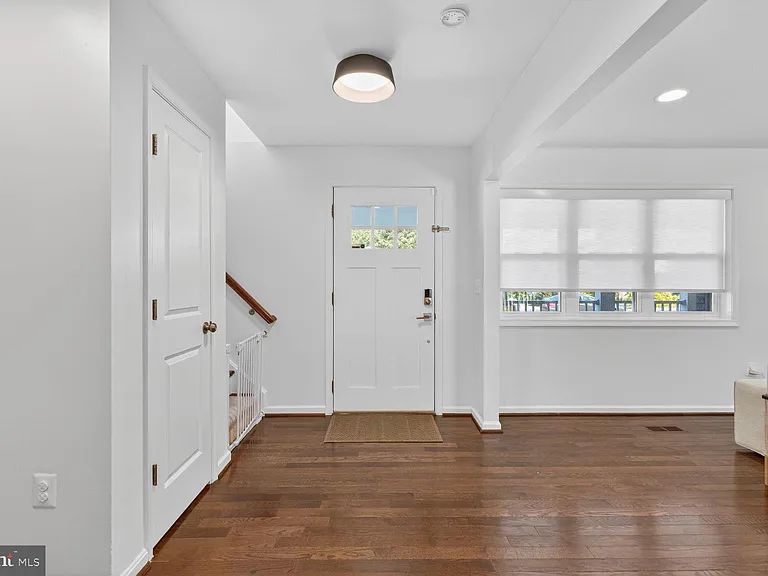 4613 Willow Run Dr — Photo 3