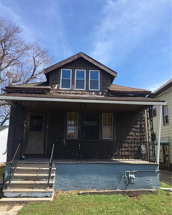 1st image of 191 Clarence Ave