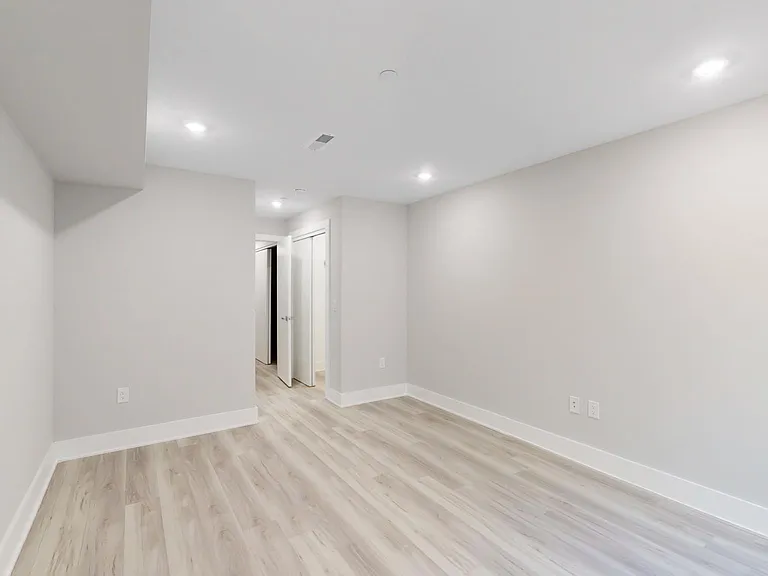 650 N 36th St #1 — Photo 9