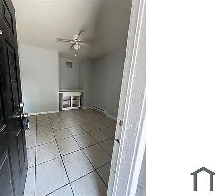 2nd image of 932 22nd St S APT 2