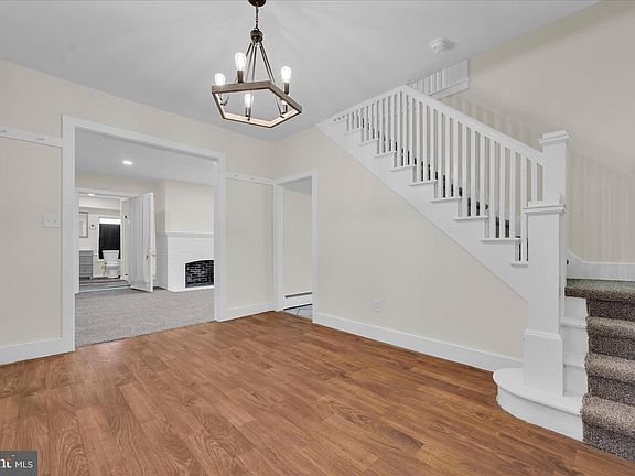5th image of 214 S Lincoln Ave
