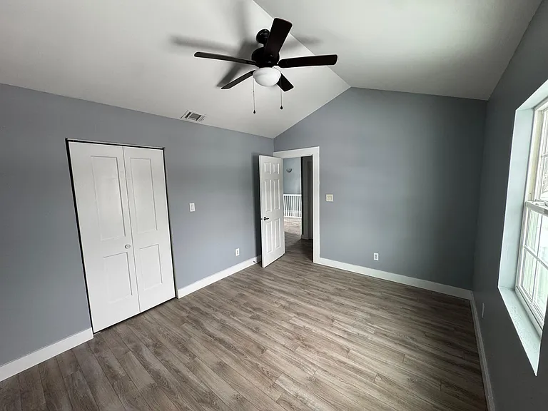416 E Chippewa Ave — Photo 14