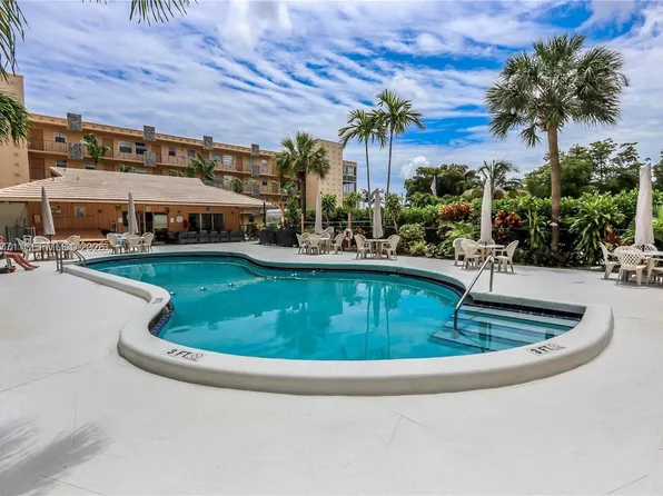 2145 Pierce St APT 421, Hollywood, FL 33020