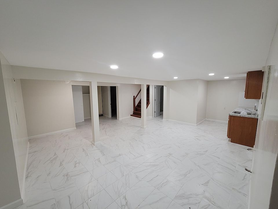 1st image of 3025 Kingsland Ave