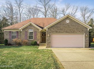 285 Berger Farm Dr, Mt Washington, KY 40047