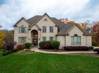 1802 Constitution Blvd, Valencia, PA 16059