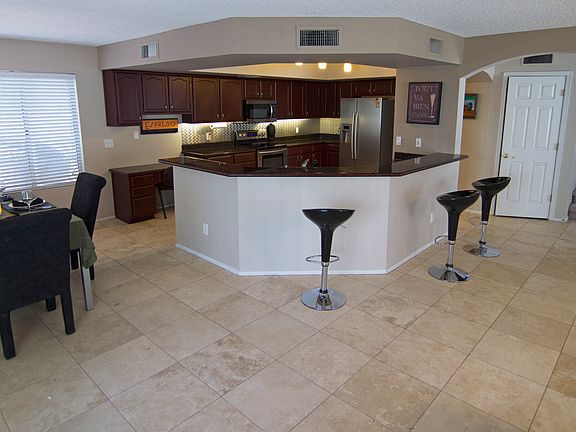 4th image of 247 S Rush Cir W