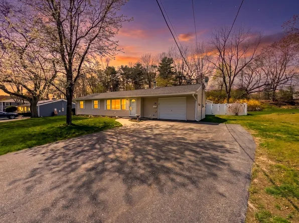 14 Myrna Rd, Framingham, MA 01701