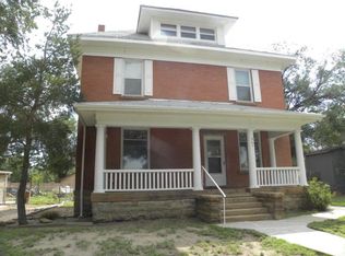 307 S 3rd St, Lamar, CO 81052