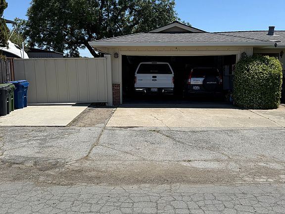 3rd image of 366 Buena Vista Dr