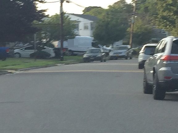 5th image of 144 Arlyn Dr W