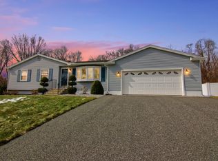 31 Bonnie Brae Dr, West Springfield, MA 01089