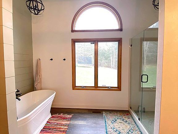 Master bath 