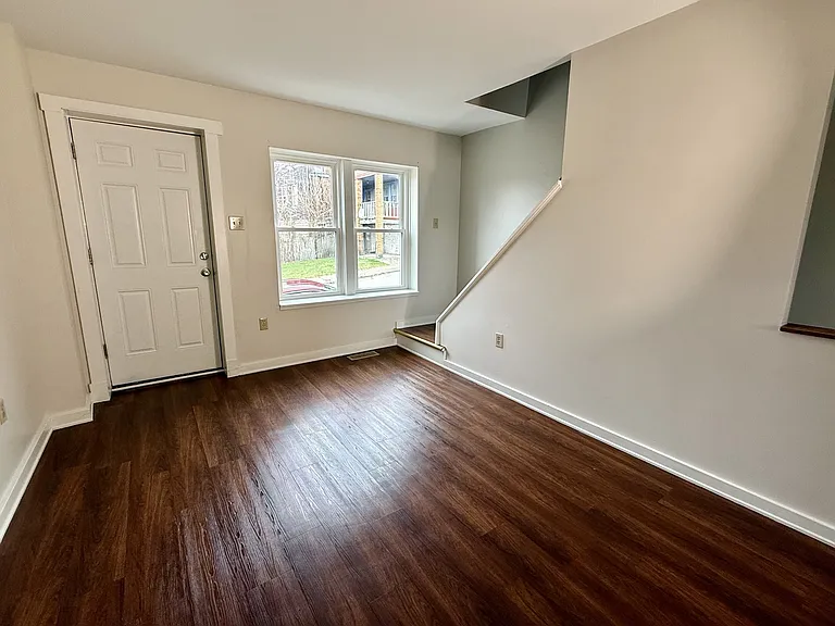 4th street apartments - Midland - 22 — Photo 6