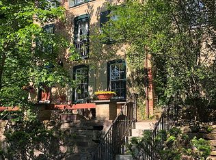 16 Weeden St, Lambertville, NJ 08530