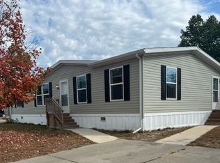 700 Strawberry Ln #512, Muskegon, MI 49442