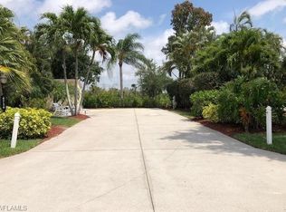 4734 Southern Breeze Dr, Naples, FL 34114