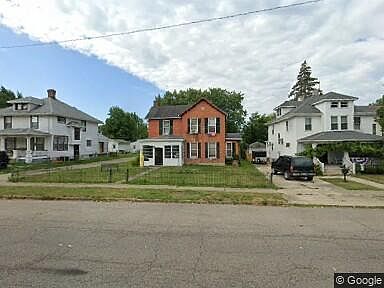 2nd image of 205 S Main St