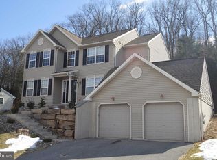 107 Chestnut Ridge Dr, Orwigsburg, PA 17961