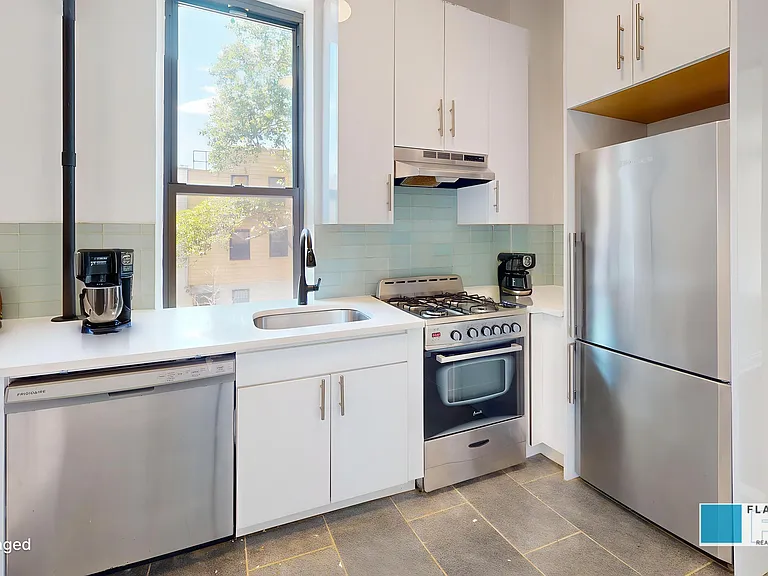 146 Wythe Ave #2L — Photo 9