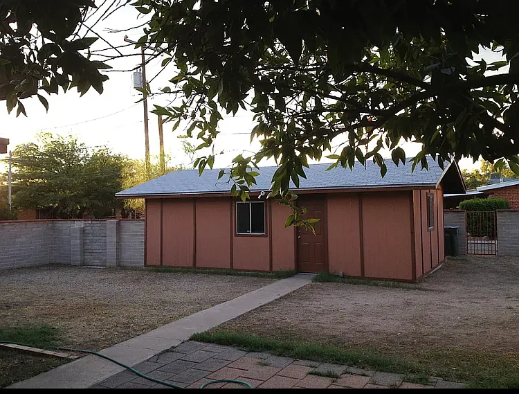2301 E Glenn St — Photo 14