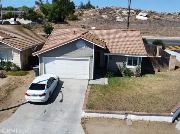 1704 Sycamore St, Perris, CA 92570