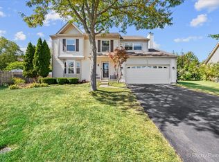 191 Springbrook Ct, Mundelein, IL 60060