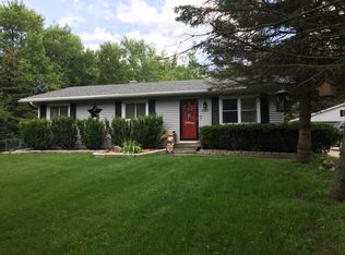 2425 S Country Ln, Beloit, WI 53511