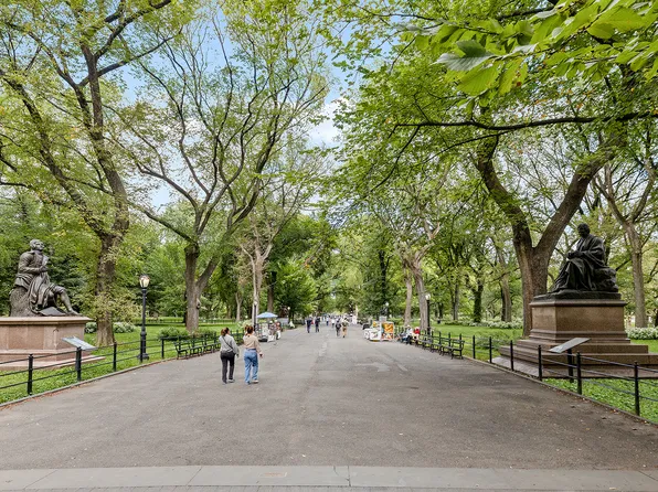 116 Central Park South image 12 of 13