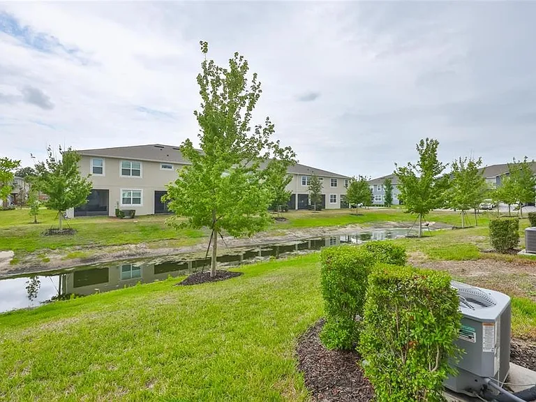 1123 Creek Valley Ct — Photo 30