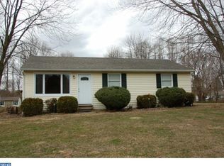 128 Clearview Dr, Downingtown, PA 19335
