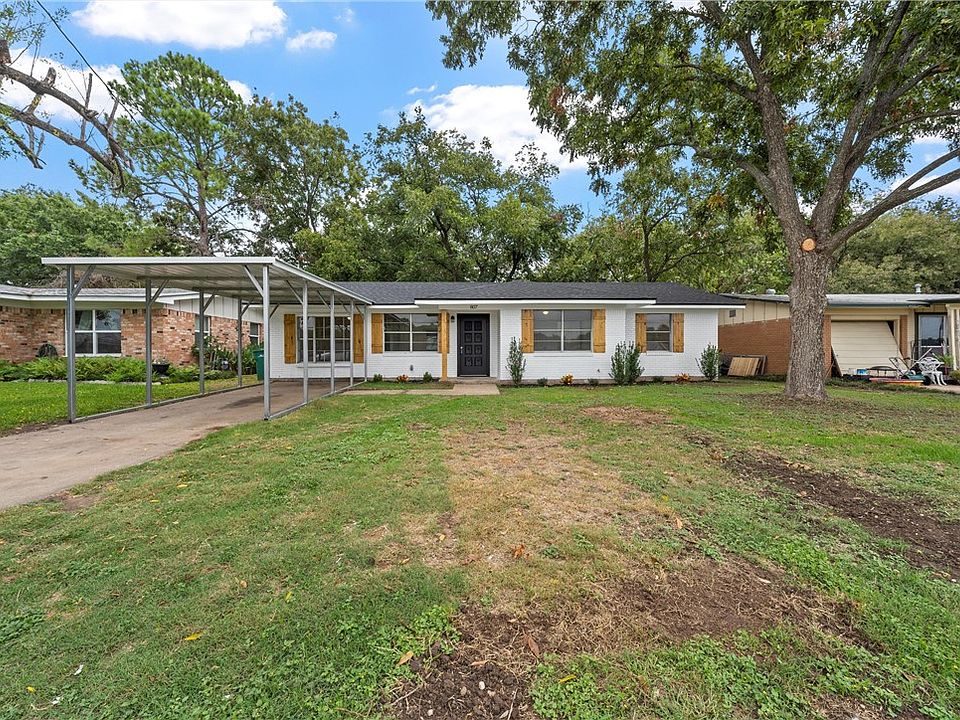 1st image of 807 N Lacy Dr