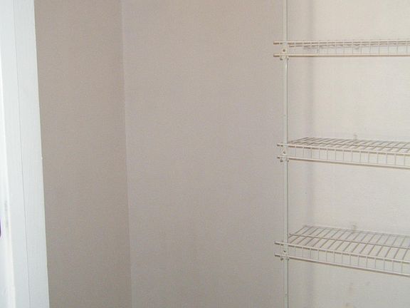 MBR Walk-in Closet