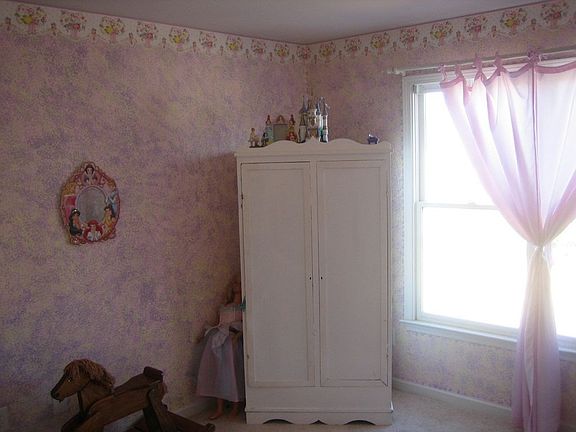 Pretty in Pink room ready for your princess.